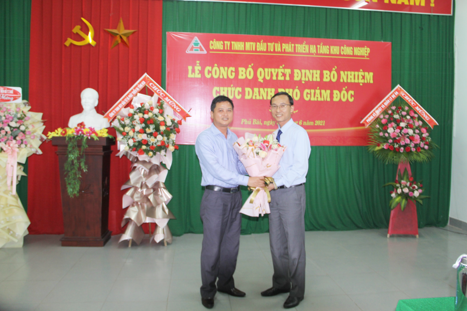 	Lễ công bố quyết định bổ nhiệm chức danh Phó Giám đốc Công ty TNHH MTV Đầu tư và Phát triển hạ tầng Khu công nghiệp