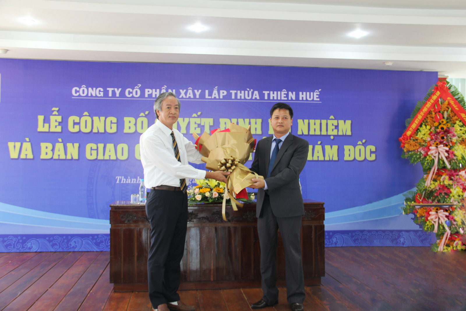  Lễ công bố quyết định bổ nhiệm và bàn giao chức danh Tổng Giám đốc Công ty cổ phần Xây lắp Thừa Thiên Huế